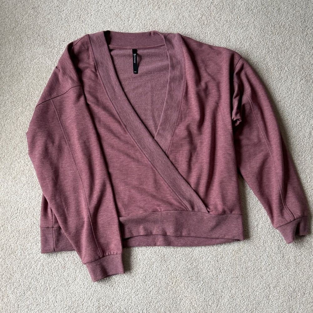 MPG Women's V-Neck Sweater in Mauve